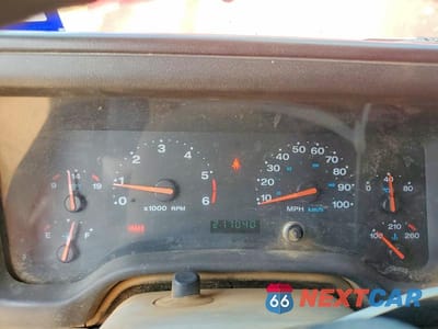 Zdjęcie 9 z 12 samochodu: 2001 JEEP WRANGLER / TJ SE VIN:1J4FA29P81P361093 - miniatura