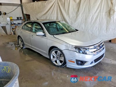 Czwarte zdjęcie samochodu z boku: 2010 FORD FUSION SPORT VIN:3FAHP0DC8AR184338 - miniatura