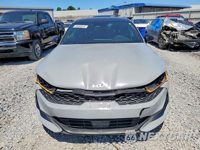 Piąte zdjęcie samochodu w środku: 2023 KIA K5 GT LINE VIN:5XXG64J21PG218249 - miniatura