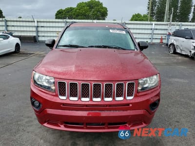 Piąte zdjęcie samochodu w środku: 2015 JEEP COMPASS SPORT VIN:1C4NJCBA9FD262420 - miniatura