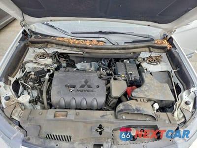 Zdjęcie 12 z 13 samochodu: 2018 MITSUBISHI OUTLANDER SE VIN:JA4AD3A36JZ004788 - miniatura