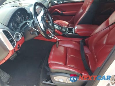 Zdjęcie 7 z 13 samochodu: 2017 PORSCHE CAYENNE VIN:WP1AA2A24HKA81676 - miniatura