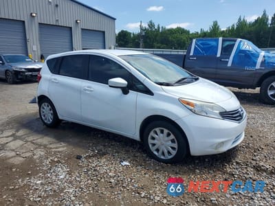 Czwarte zdjęcie samochodu z boku: 2015 NISSAN VERSA NOTE SV VIN:3N1CE2CP1FL437555 - miniatura