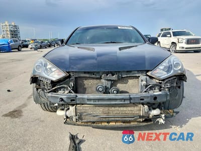 Piąte zdjęcie samochodu w środku: 2013 HYUNDAI GENESIS COUPE 2.0T VIN:KMHHT6KD1DU103600 - miniatura