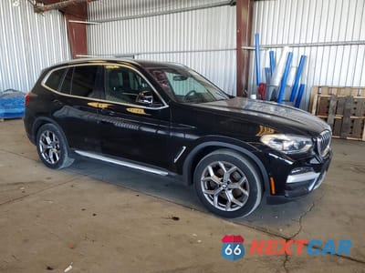 Czwarte zdjęcie samochodu z boku: 2021 BMW X3 XDRIVE30I VIN:5UXTY5C05M9E81672 - miniatura