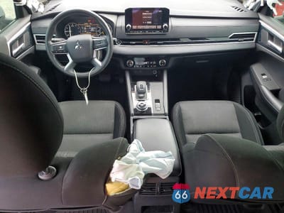 Zdjęcie 8 z 14 samochodu: 2022 MITSUBISHI OUTLANDER ES VIN:JA4J3TA82NZ032298 - miniatura