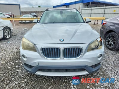 Piąte zdjęcie samochodu w środku: 2013 BMW X1 SDRIVE28I VIN:WBAVM1C55DVW41934 - miniatura