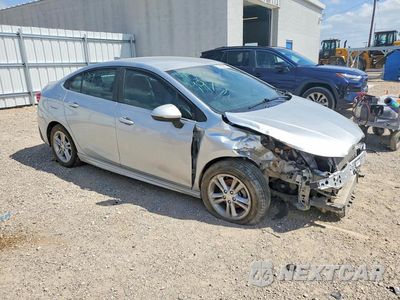 Czwarte zdjęcie samochodu z boku: 2017 CHEVROLET CRUZE LT VIN:1G1BE5SM9H7258522 - miniatura