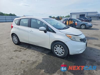 Czwarte zdjęcie samochodu z boku: 2016 NISSAN VERSA NOTE S PLUS VIN:3N1CE2CP5GL364157 - miniatura