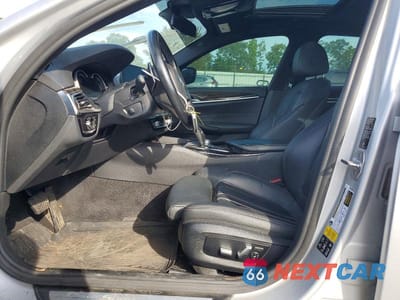 Zdjęcie 7 z 12 samochodu: 2019 BMW 530 XI VIN:WBAJA7C56KG909921 - miniatura
