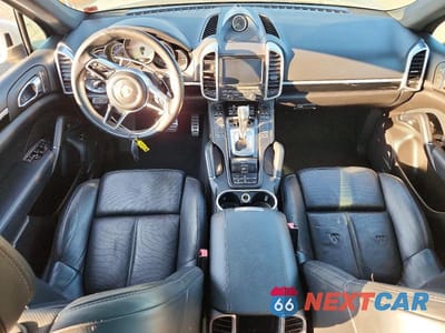 Zdjęcie 8 z 13 samochodu: 2016 PORSCHE CAYENNE SE HYBRID VIN:WP1AE2A21GLA58031 - miniatura