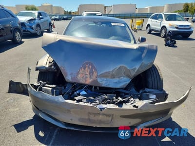 Piąte zdjęcie samochodu w środku: 2016 TESLA MODEL S VIN:5YJSA1E2XGF149808 - miniatura
