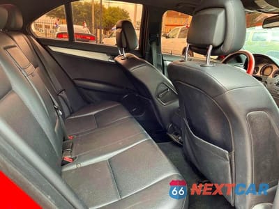 Zdjęcie 6 z 10 samochodu: 2008 MERCEDES-BENZ C 300 VIN:WDDGF54XX8R031853 - miniatura