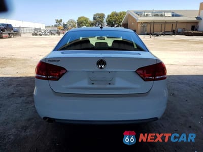 Zdjęcie 6 z 12 samochodu: 2012 VOLKSWAGEN PASSAT S VIN:1VWAH7A31CC066944 - miniatura