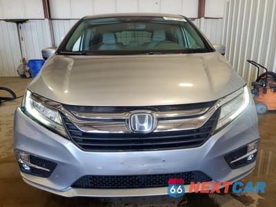 Piąte zdjęcie samochodu w środku: 2018 HONDA ODYSSEY ELITE VIN:5FNRL6H9XJB099501 - miniatura