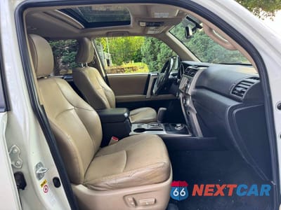 Piąte zdjęcie samochodu w środku: 2013 TOYOTA 4RUNNER SR5 VIN:JTEBU5JR8D5127851 - miniatura