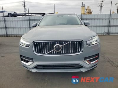 Piąte zdjęcie samochodu w środku: 2024 VOLVO XC90 CORE VIN:YV4L12PK2R1205062 - miniatura