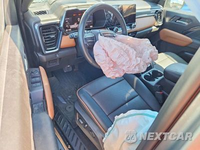 Zdjęcie 8 z 12 samochodu: 2024 GMC CANYON AT4 VIN:1GTP6DEK7R1249126 - miniatura