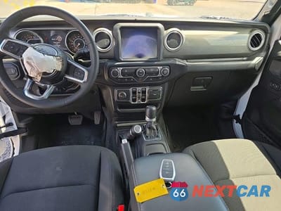 Zdjęcie 9 z 13 samochodu: 2023 JEEP GLADIATOR OVERLAND VIN:1C6HJTFG4PL533216 - miniatura