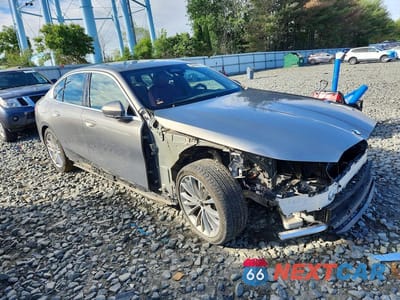 Czwarte zdjęcie samochodu z boku: 2024 BMW 530 XI VIN:WBA53FJ01RCS51066 - miniatura