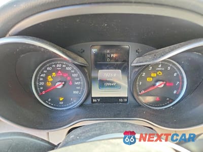 Zdjęcie 9 z 12 samochodu: 2018 MERCEDES-BENZ C 300 4MATIC VIN:55SWF4KB8JU258069 - miniatura
