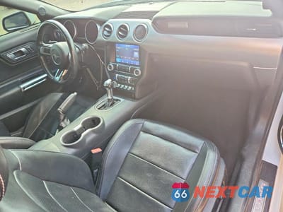 Zdjęcie 8 z 12 samochodu: 2021 FORD MUSTANG VIN:1FATP8UH8M5100868 - miniatura