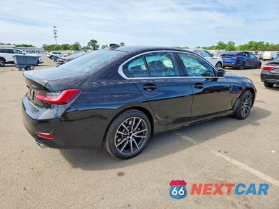 Trzecie zdjęcie samochodu z tyłu: 2021 BMW 330XI VIN:3MW5R7J01M8B65650 - miniatura