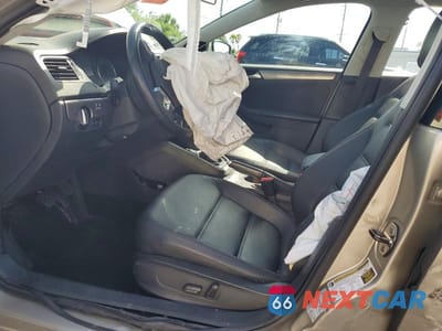 Zdjęcie 7 z 12 samochodu: 2013 VOLKSWAGEN JETTA TDI VIN:3VW3L7AJXDM213011 - miniatura