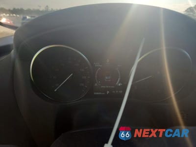 Zdjęcie 9 z 13 samochodu: 2020 JAGUAR F-PACE PREMIUM VIN:SADCJ2FX4LA636952 - miniatura