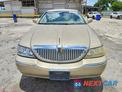 Piąte zdjęcie samochodu w środku: 2007 LINCOLN TOWN CAR SIGNATURE VIN:1LNHM81W37Y615139 - miniatura