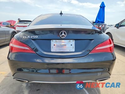 Zdjęcie 6 z 12 samochodu: 2019 MERCEDES-BENZ CLA 250 VIN:WDDSJ4EBXKN721218 - miniatura