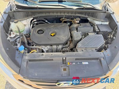 Zdjęcie 7 z 10 samochodu: 2016 HYUNDAI TUCSON SE VIN:KM8J3CA47GU184124 - miniatura