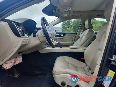 Zdjęcie 7 z 12 samochodu: 2020 VOLVO S60 T6 MOMENTUM VIN:7JRA22TK1LG065914 - miniatura