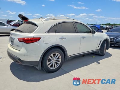 Trzecie zdjęcie samochodu z tyłu: 2013 INFINITI FX37 BASE VIN:JN8CS1MU4DM142137 - miniatura