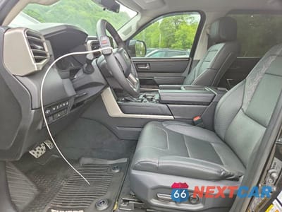 Zdjęcie 7 z 13 samochodu: 2023 TOYOTA TUNDRA CREWMAX LIMITED VIN:5TFJA5DB2PX081322 - miniatura