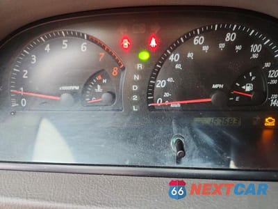Zdjęcie 9 z 12 samochodu: 2002 TOYOTA CAMRY LE VIN:JTDBE32K320007733 - miniatura