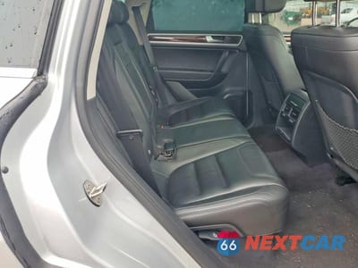 Zdjęcie 11 z 13 samochodu: 2012 VOLKSWAGEN TOUAREG V6 VIN:WVGFF9BP2CD002994 - miniatura