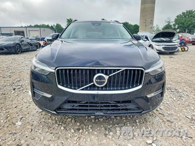 Piąte zdjęcie samochodu w środku: 2022 VOLVO XC60 B5 MOMENTUM VIN:YV4L12RK2N1052013 - miniatura