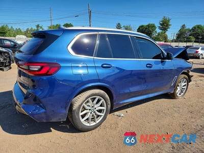 Trzecie zdjęcie samochodu z tyłu: 2020 BMW X5 XDRIVE40I VIN:5UXCR6C04L9C84168 - miniatura