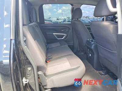 Zdjęcie 10 z 12 samochodu: 2021 NISSAN TITAN SV VIN:1N6AA1EFXMN526517 - miniatura