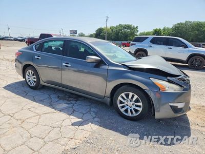 Czwarte zdjęcie samochodu z boku: 2015 NISSAN ALTIMA 2.0 SR VIN:1N4AL3AP8FN378531 - miniatura