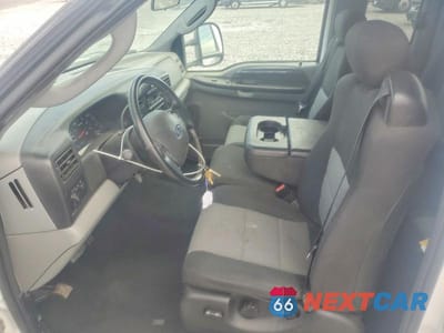 Zdjęcie 7 z 13 samochodu: 2003 FORD F250 SUPER DUTY VIN:1FTNX21S43ED28512 - miniatura