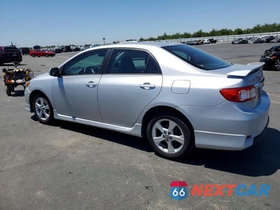 Drugie zdjęcie samochodu z przodu: 2013 TOYOTA COROLLA S VIN:2T1BU4EEXDC956302 - miniatura