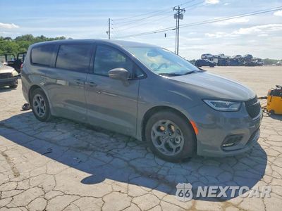 Czwarte zdjęcie samochodu z boku: 2022 CHRYSLER PACIFICA HYBRID TOURING L VIN:2C4RC1L72NR174078 - miniatura