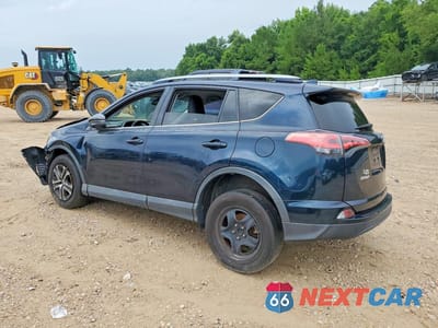 Drugie zdjęcie samochodu z przodu: 2018 TOYOTA RAV4 LE VIN:2T3ZFREV9JW469759 - miniatura