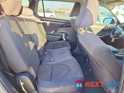 Zdjęcie 10 z 12 samochodu: 2022 TOYOTA HIGHLANDER L VIN:5TDCZRAH1NS550632 - miniatura
