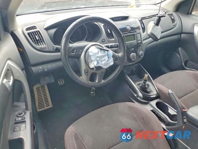 Zdjęcie 8 z 12 samochodu: 2011 KIA FORTE SX VIN:KNAFW6A39B5334485 - miniatura