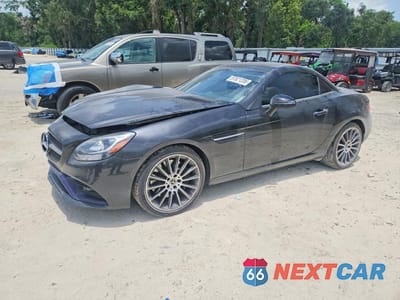 2019 MERCEDES-BENZ SLC 300 WDDPK3JA8KF156939 - główne zdjęcie licytacji z USA - miniatura