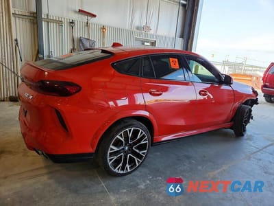 Trzecie zdjęcie samochodu z tyłu: 2022 BMW X6 M VIN:5YMCY0C09N9L41859 - miniatura