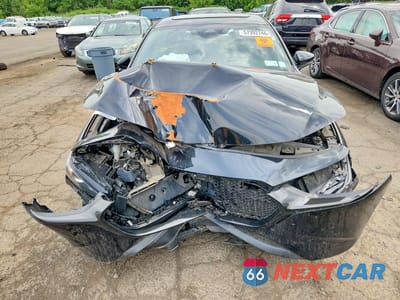 Piąte zdjęcie samochodu w środku: 2024 MAZDA 3 PREFERRED VIN:JM1BPALMXR1714377 - miniatura